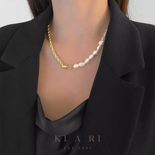 Clara 18K Gold Plated Twisted Chain Freshwater Pearl Necklace ⚪