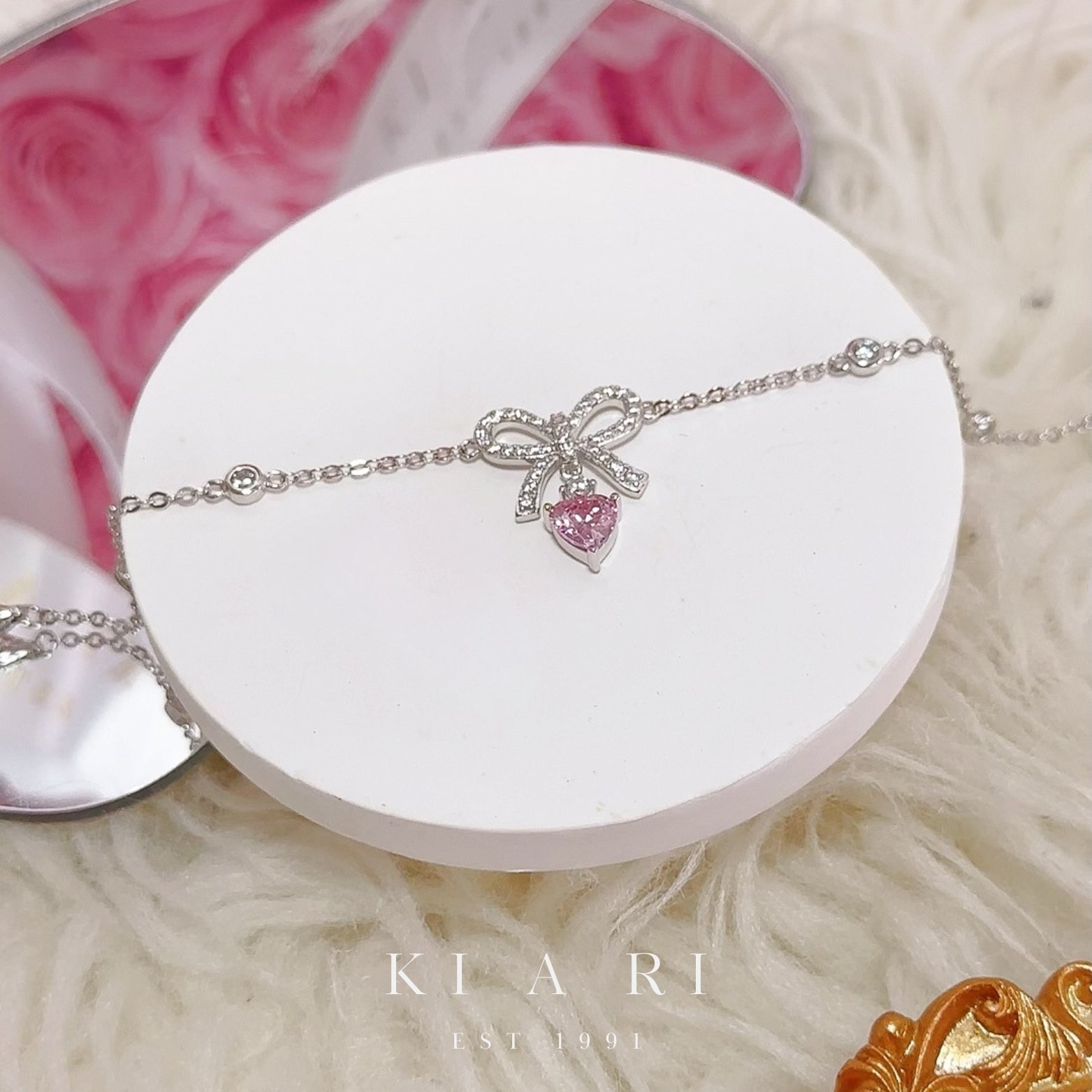 Dan-Bi Ribbon Dangling Heart Bracelet (Silver) 💗