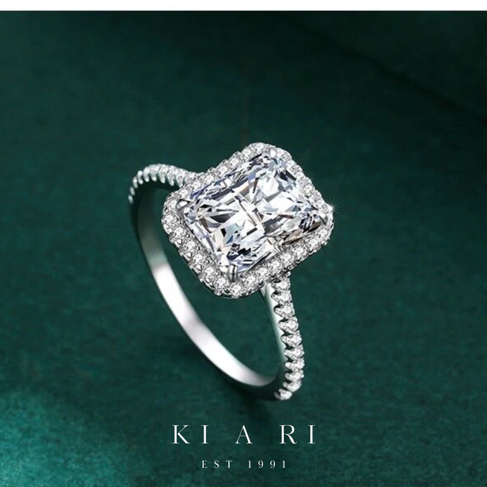Mari Emerald Cut Diamond Ring 💍