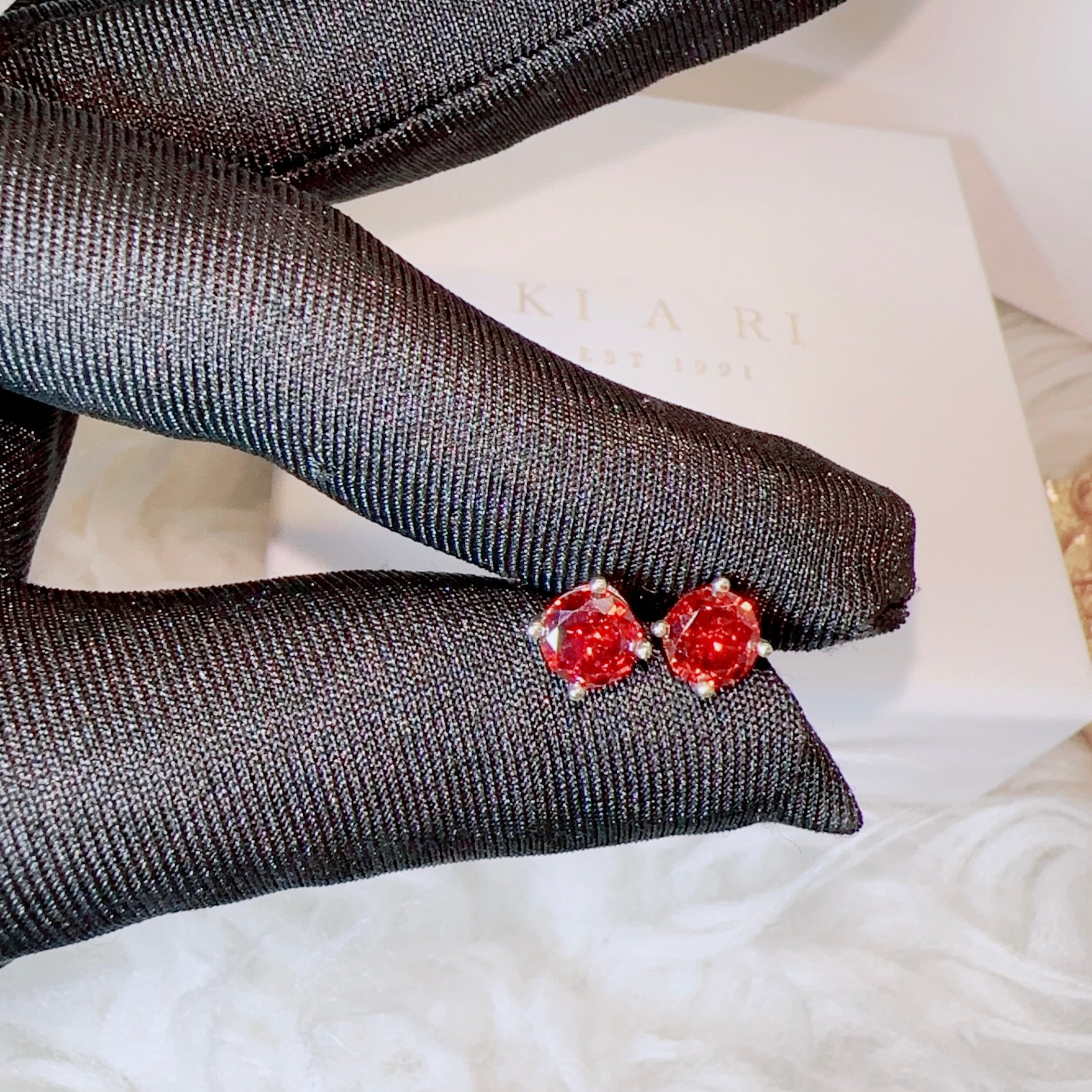 Ara Garnet Classic Stud Earrings ❤️