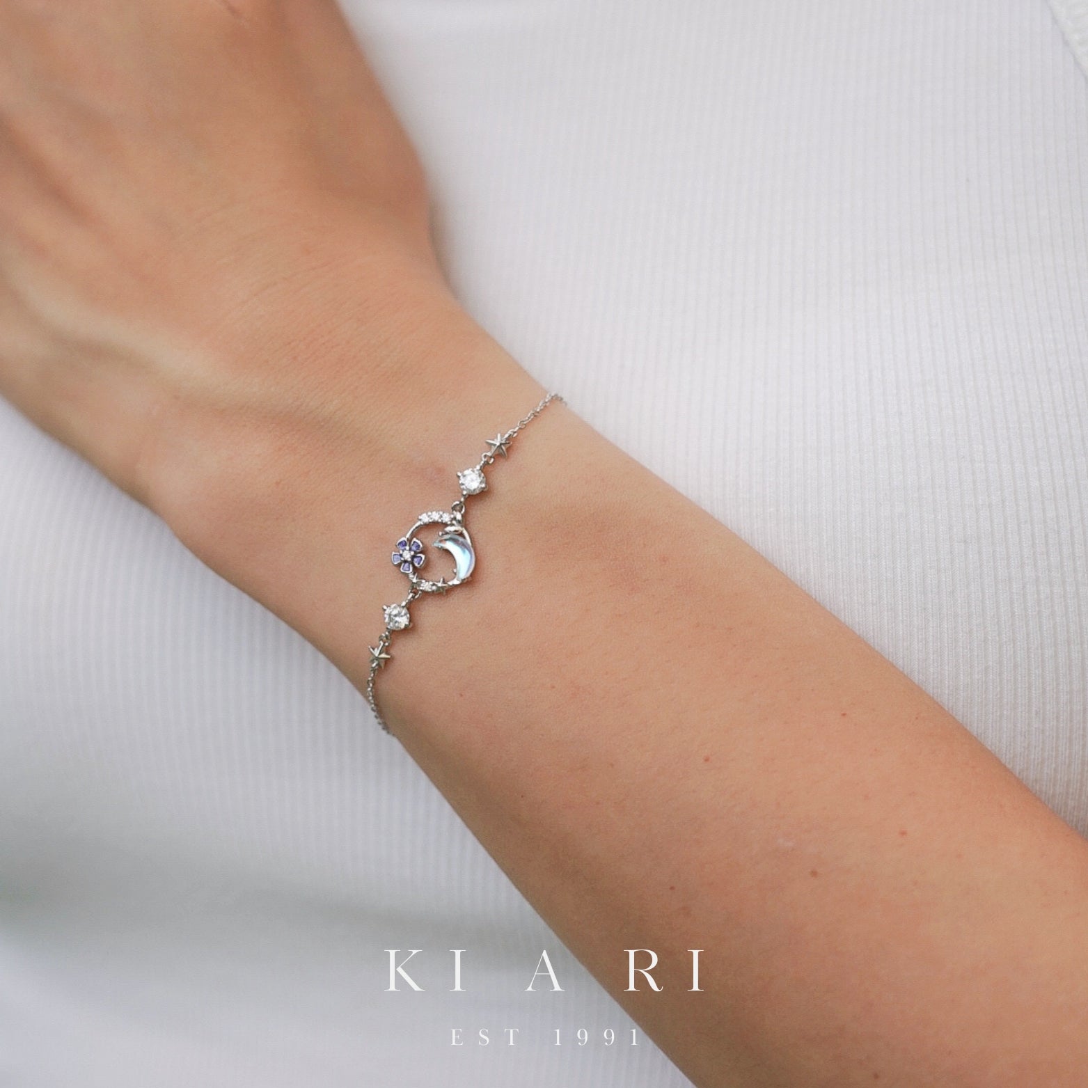 Luna Moonstone Flower Bracelet (Silver) 🌙