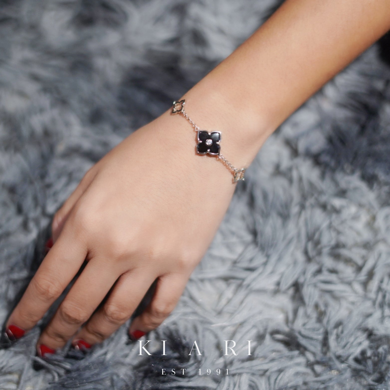 Ji-Min Four Leaf Clover Bracelet (Silver, Black) 🖤