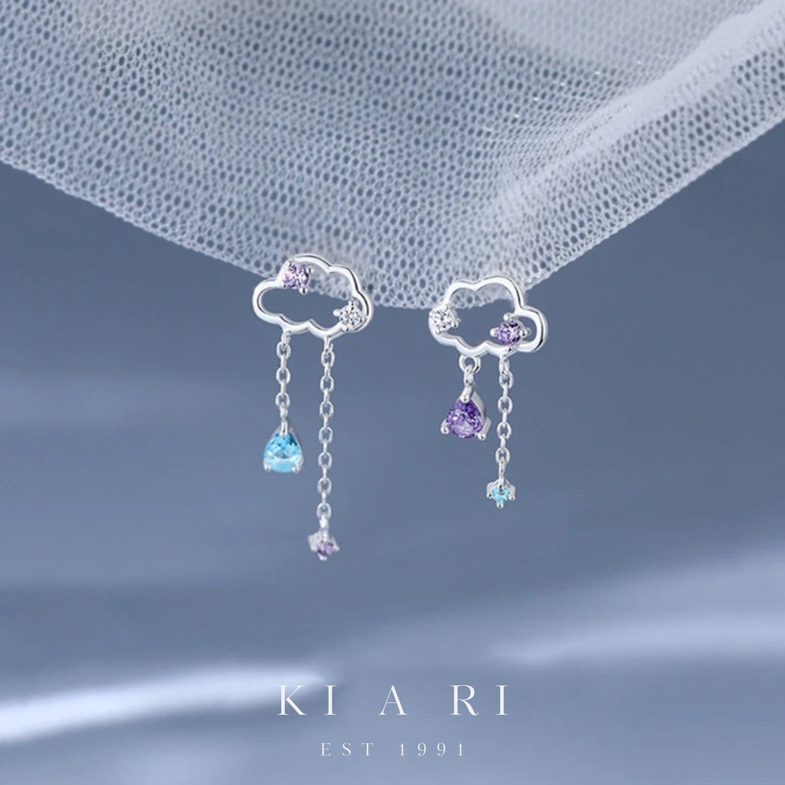Gu Reum Mismatched Cloud Dangling Earrings ☁️