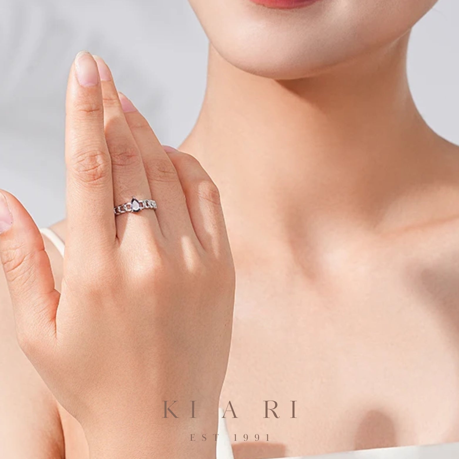 Gong Yong Amethyst Teardrop Chain Ring 💜