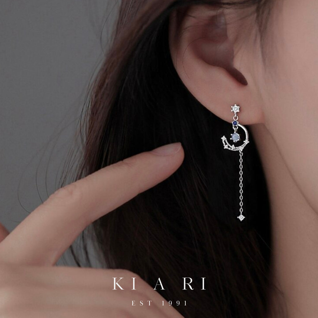 Moo Soo Moon Hollow Dangling Earrings 🌙