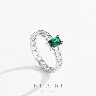 Eogeum Emerald Princess Cut Chain Ring 💚