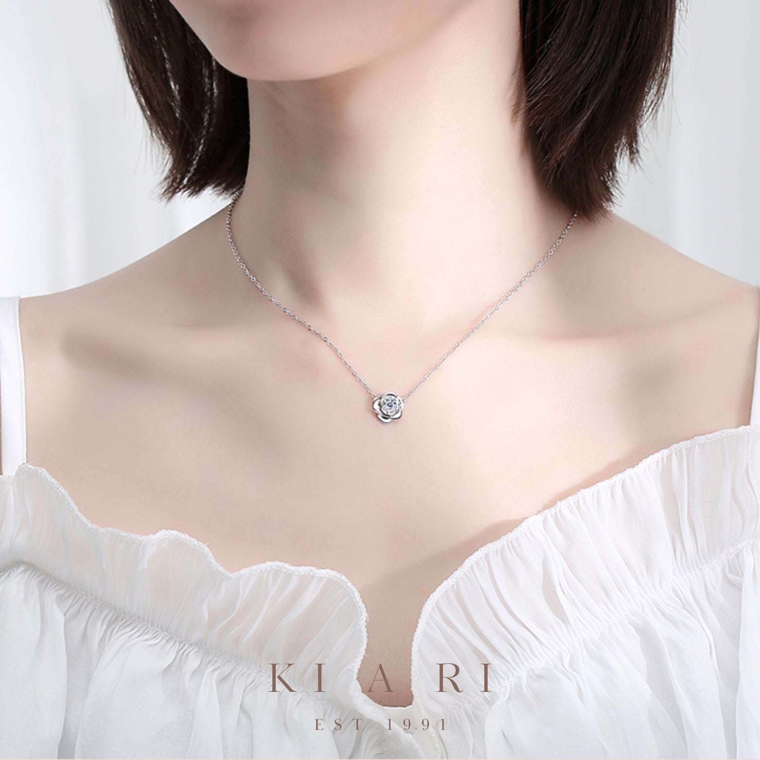 Jangmi Rose Necklace (Silver)