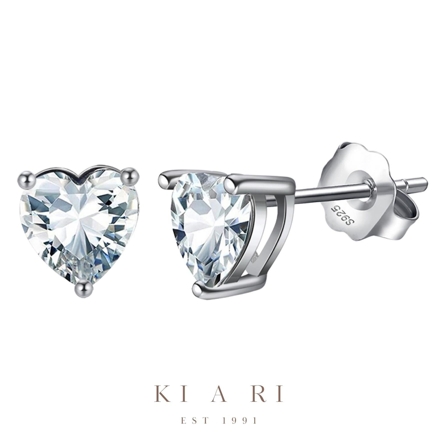 Ari Classic Heart Stud Earrings 🤍