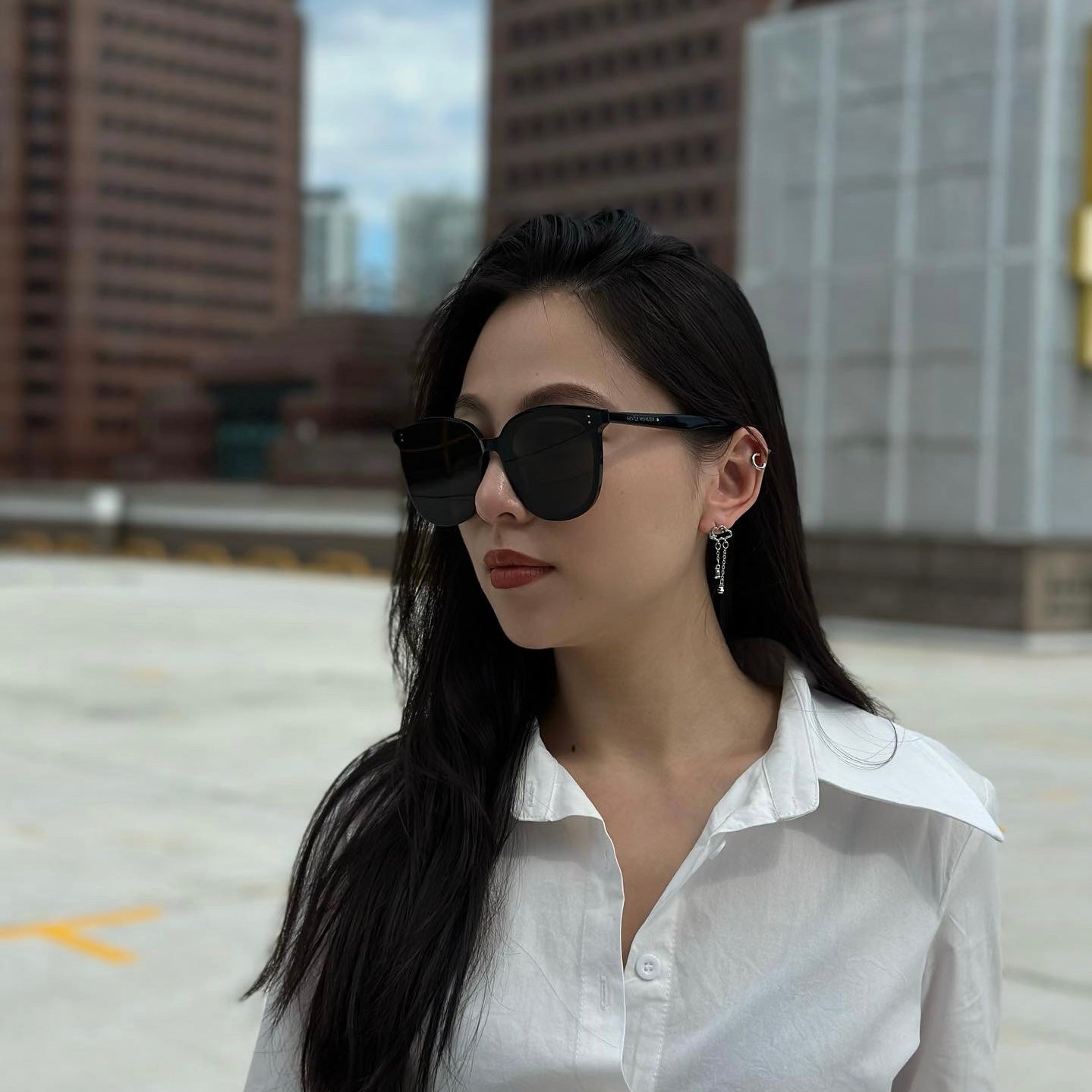 Gu Reum Mismatched Cloud Dangling Earrings ☁️