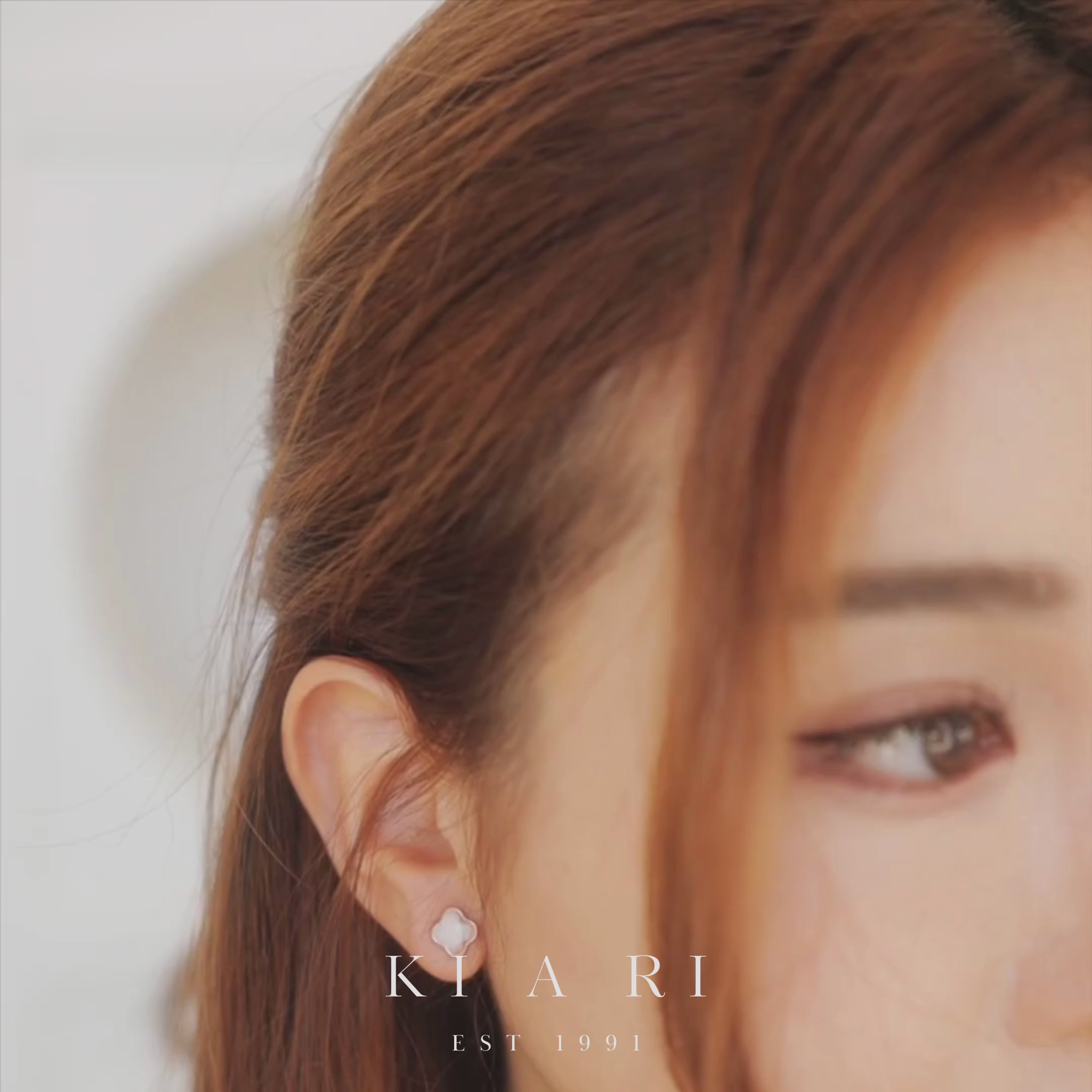 Soon-Bok Mother of Pearl Four Leaf Clover Stud Earrings 🍀