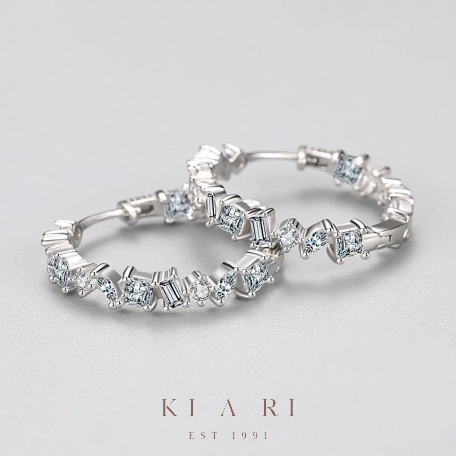 Yoo-Reum Diamond Hoop Earrings 💎