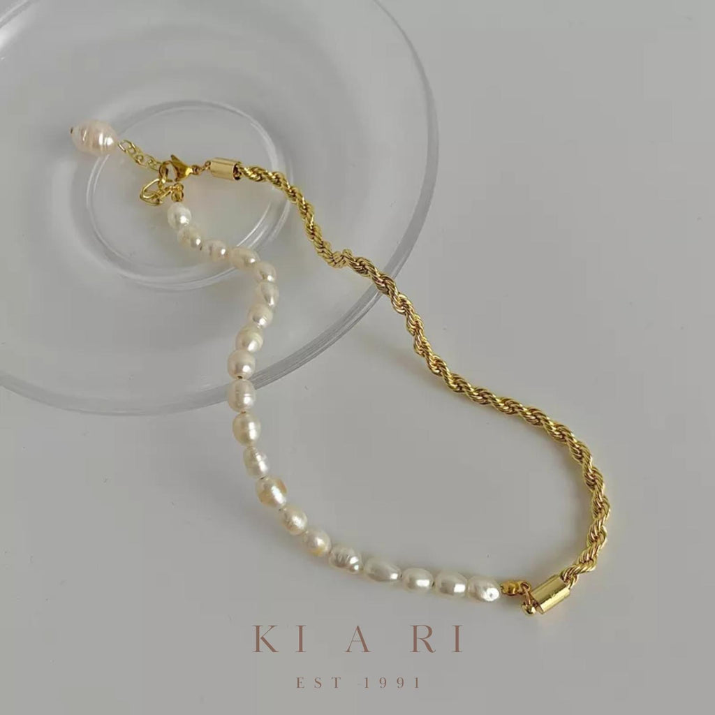 Clara 18K Gold Plated Twisted Chain Freshwater Pearl Necklace ⚪