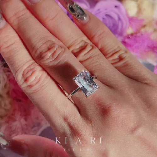 Na-Eun Baguette Cut Diamond Ring 💍