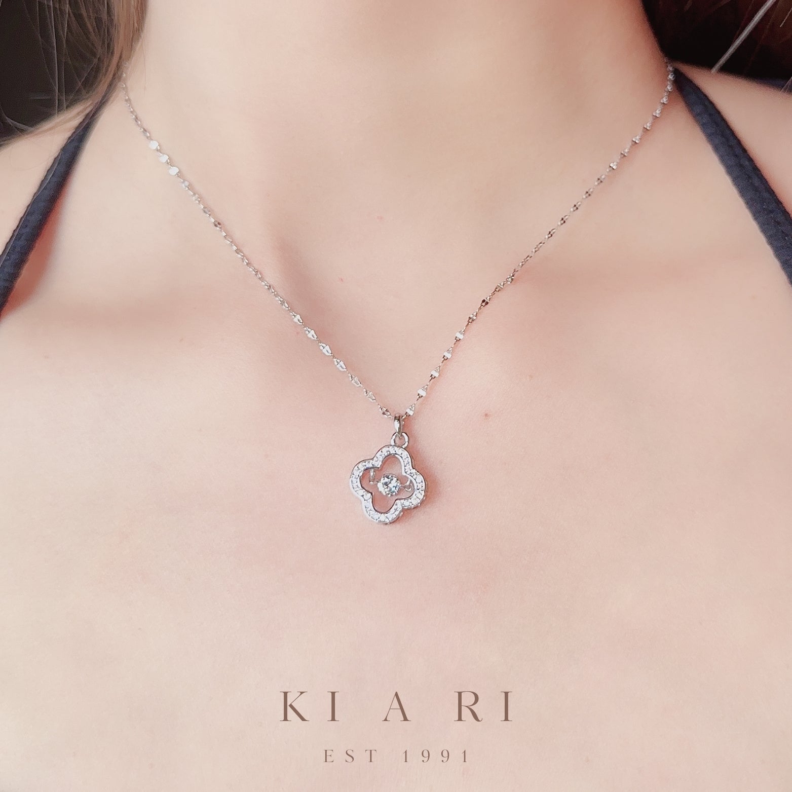 Raon Four Leaf Clover Dancing Necklace (Silver) 🍀