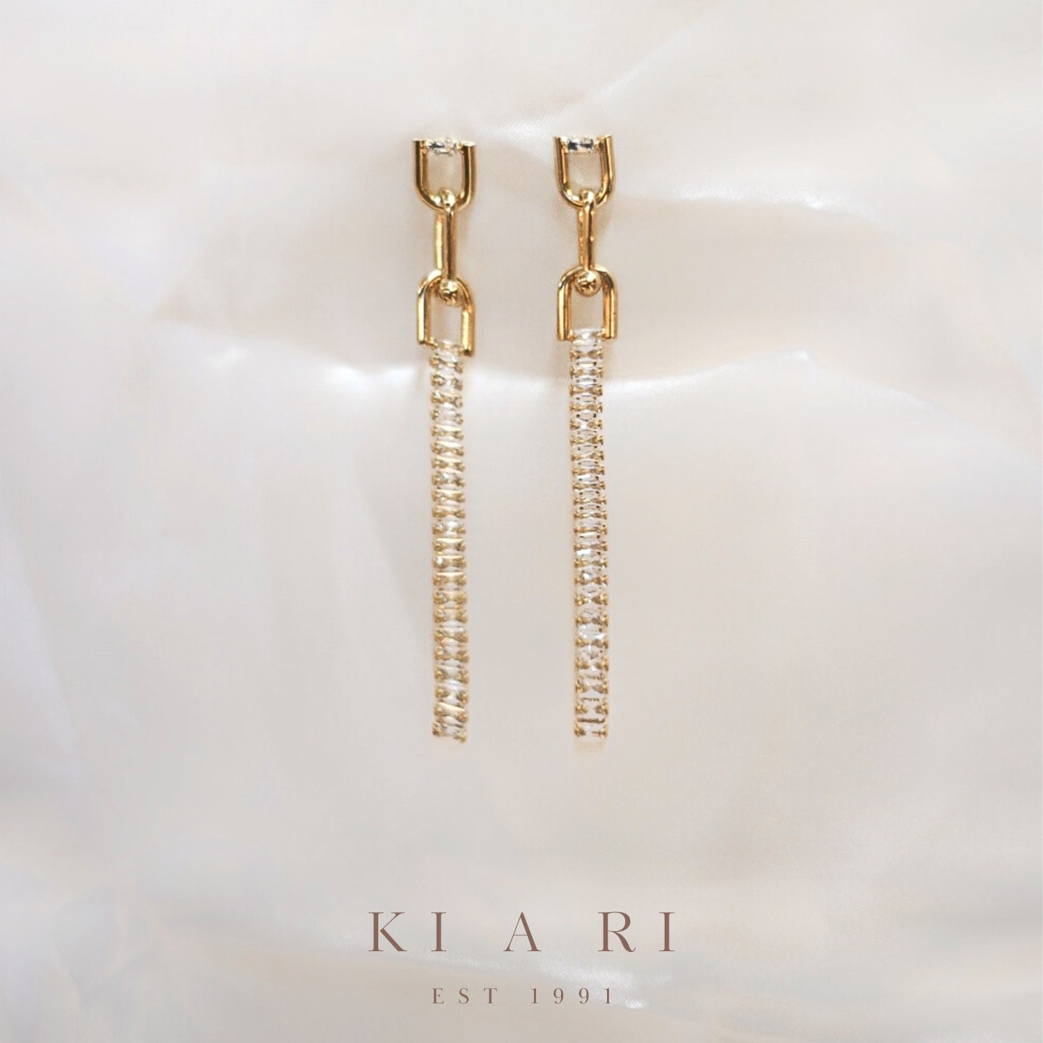 Chang Min Classy Dangling Earrings ✨